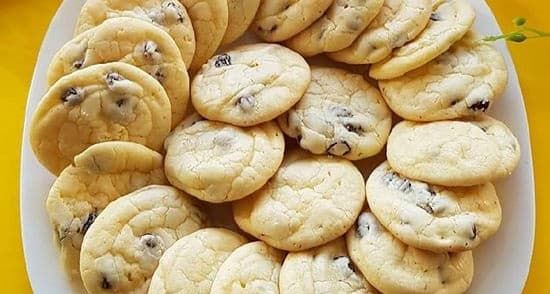 طرز تهیه شیرینی کشمشی