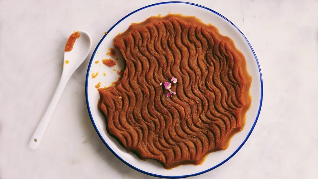 حلوا اردبیلی با شیره انگور