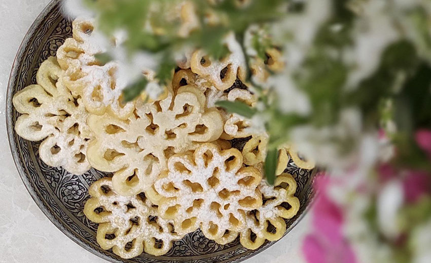 طرز تهیه شیرینی پنجره ای با پیمانه لیوان