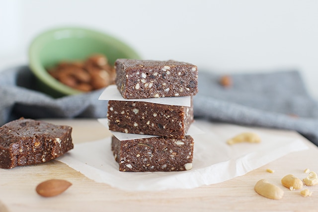 پروتئین بار سفیده تخم‌مرغ (بیک‌شده)