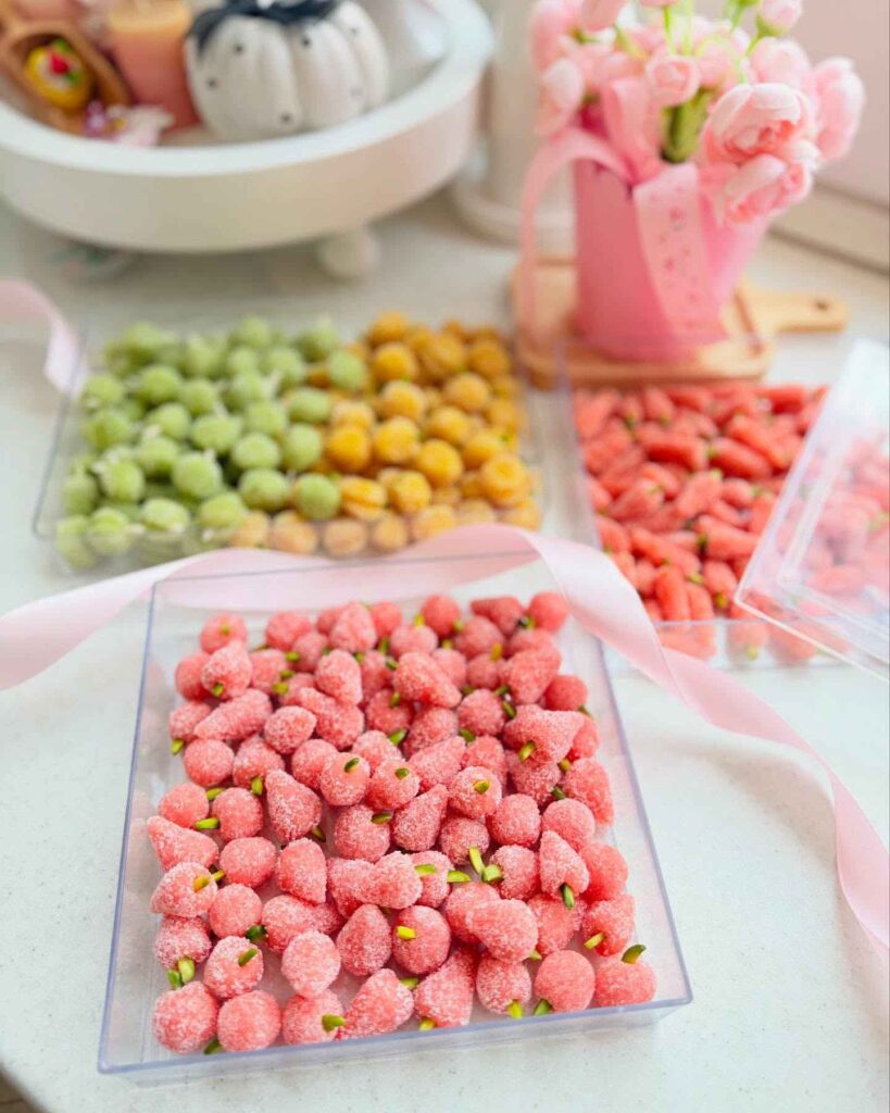 طرز تهیه شیرینی توت