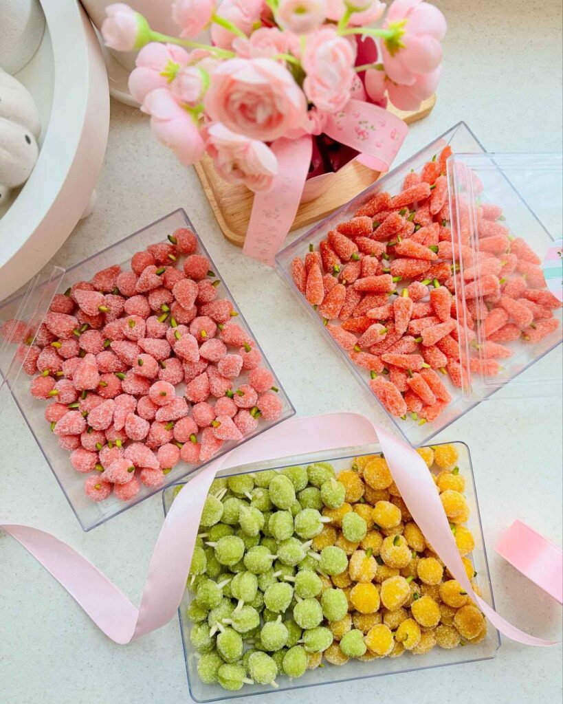 طرز تهیه شیرینی توت