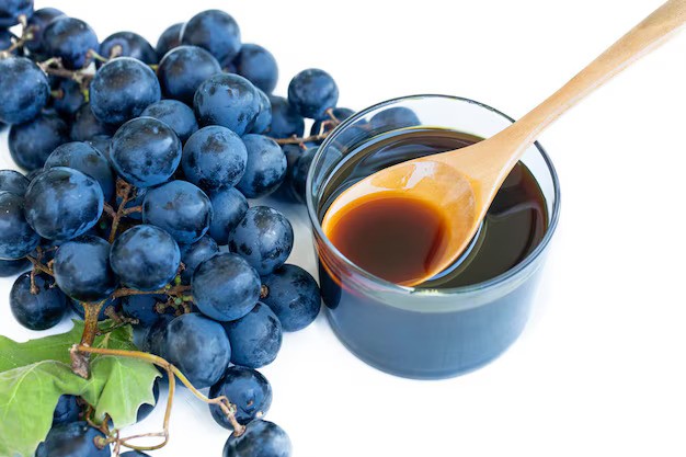 ضرر های شیره انگور در بارداری