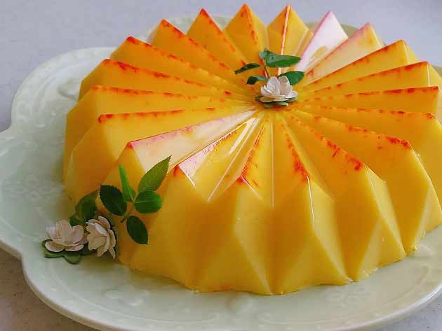 پاناکوتای زعفرانی