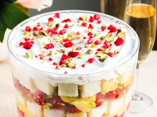 دسر زعفرانی ترایفل