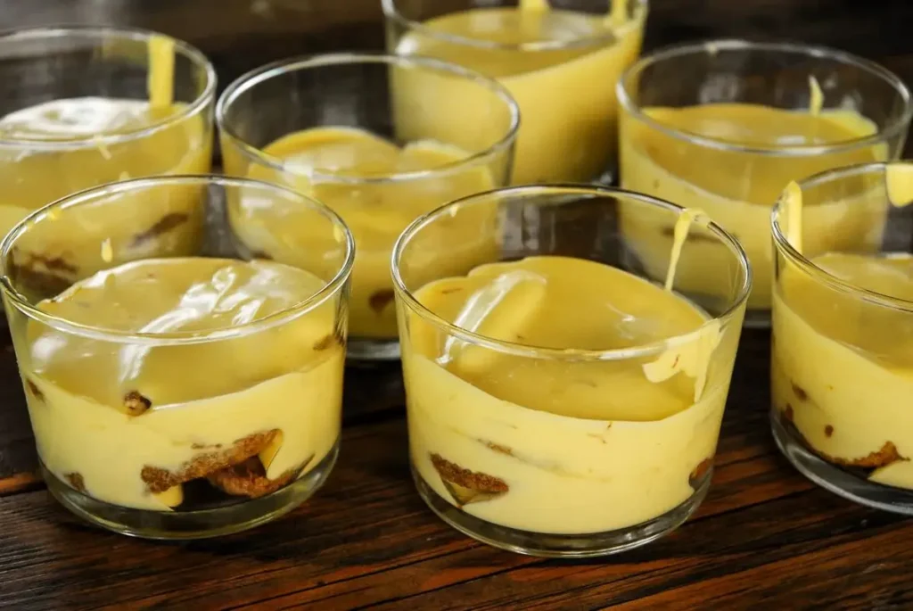 دسر زعفرانی. تیرامیسو زعفرانی