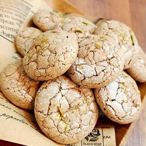 طرز تهیه شیرینی گردویی در منزل